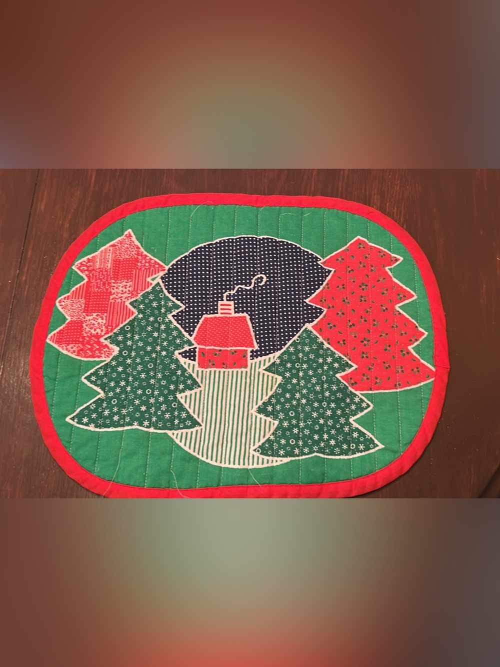 Holiday Quilted Tree Placemat - Green and Red 16 in by 12 in set of 5